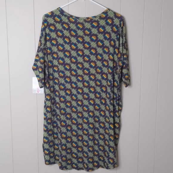 LulaRoe Green Aztec Print Irma Tunic - Picture 5 of 5